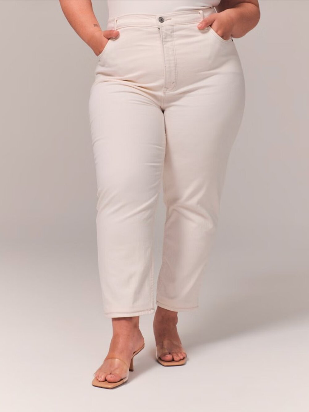 Abercrombie Curve Love Ultra High Rise Ankle Straight Jeans 37